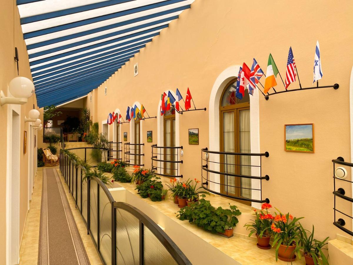 Hotel Steve Liptovsky Mikulas Exterior photo